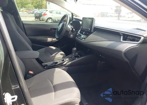 2022 Toyota Corolla Le z USA, uszkodzony, nr VIN JTDEPMAEXNJ207306